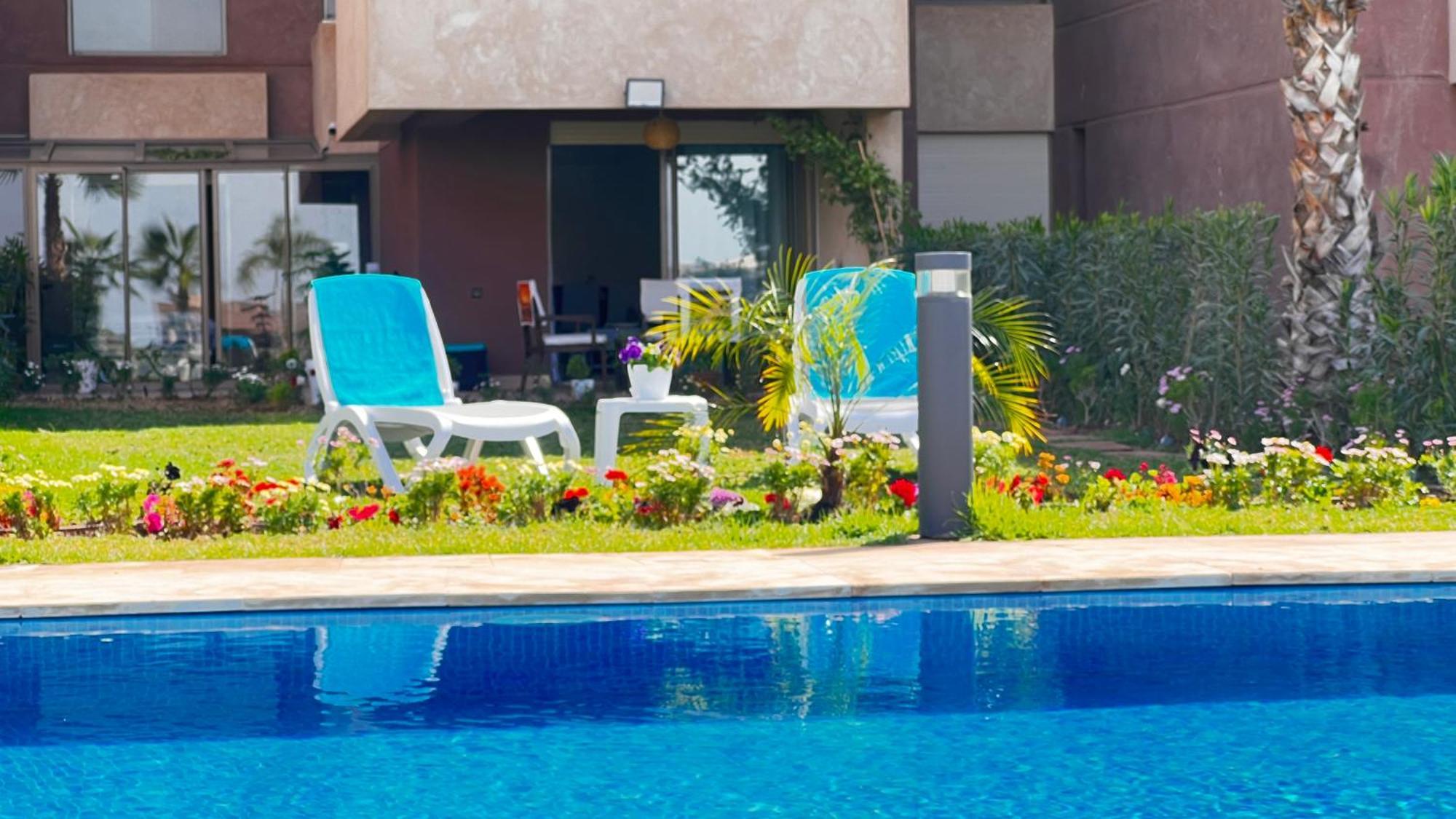 Mini-Villa Situee Dans Une Residence Prestigia A Marrakech, Avec Une Vue Sur La Piscine Et Le Golf Une Securite 24H Sur 24 Et Une Proximite Ideale De L Aeroport 5 Minutes C Est Une Offre Parfaite Pour Des Vacances Marrakesh Luaran gambar